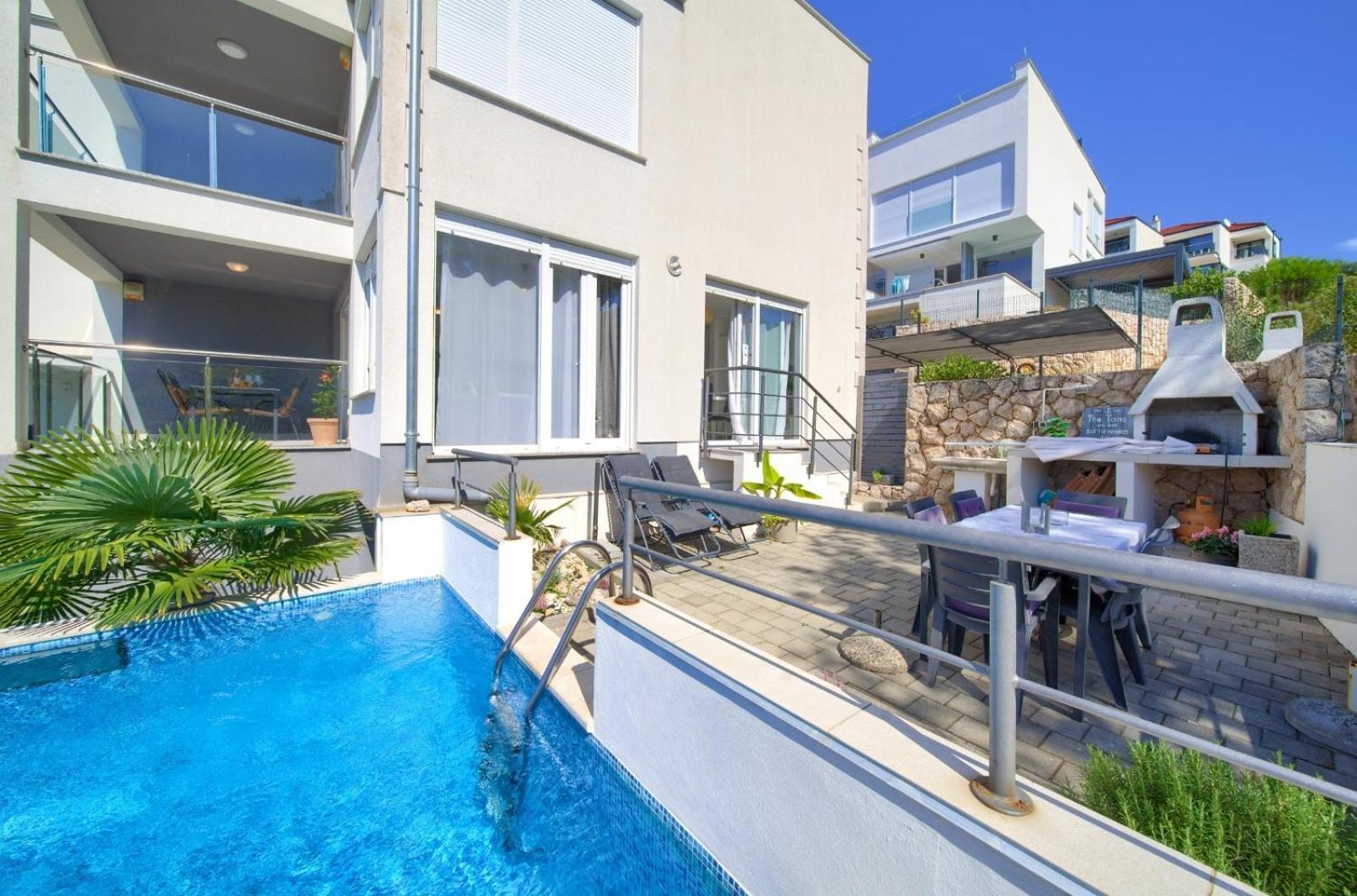 Apartment Sasso Bianco With The Private Pool Njivice Exterior foto